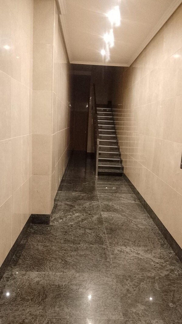 Departamento, 2 habitaciones, con acceso para personas discapacitadas, patio | Interior