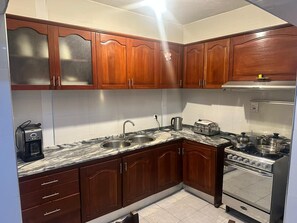 Private kitchen - Kasa Kutxa close to everything. 500 meters from the beautiful Tarrafal beach. (Tarrafal)