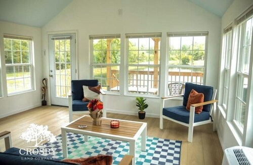 59 acres with off grid cabin, boat ramp and dock on the Edisto River Ridgeville