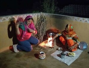 Private kitchen - Bishnoi Village Home Stay (Luni)