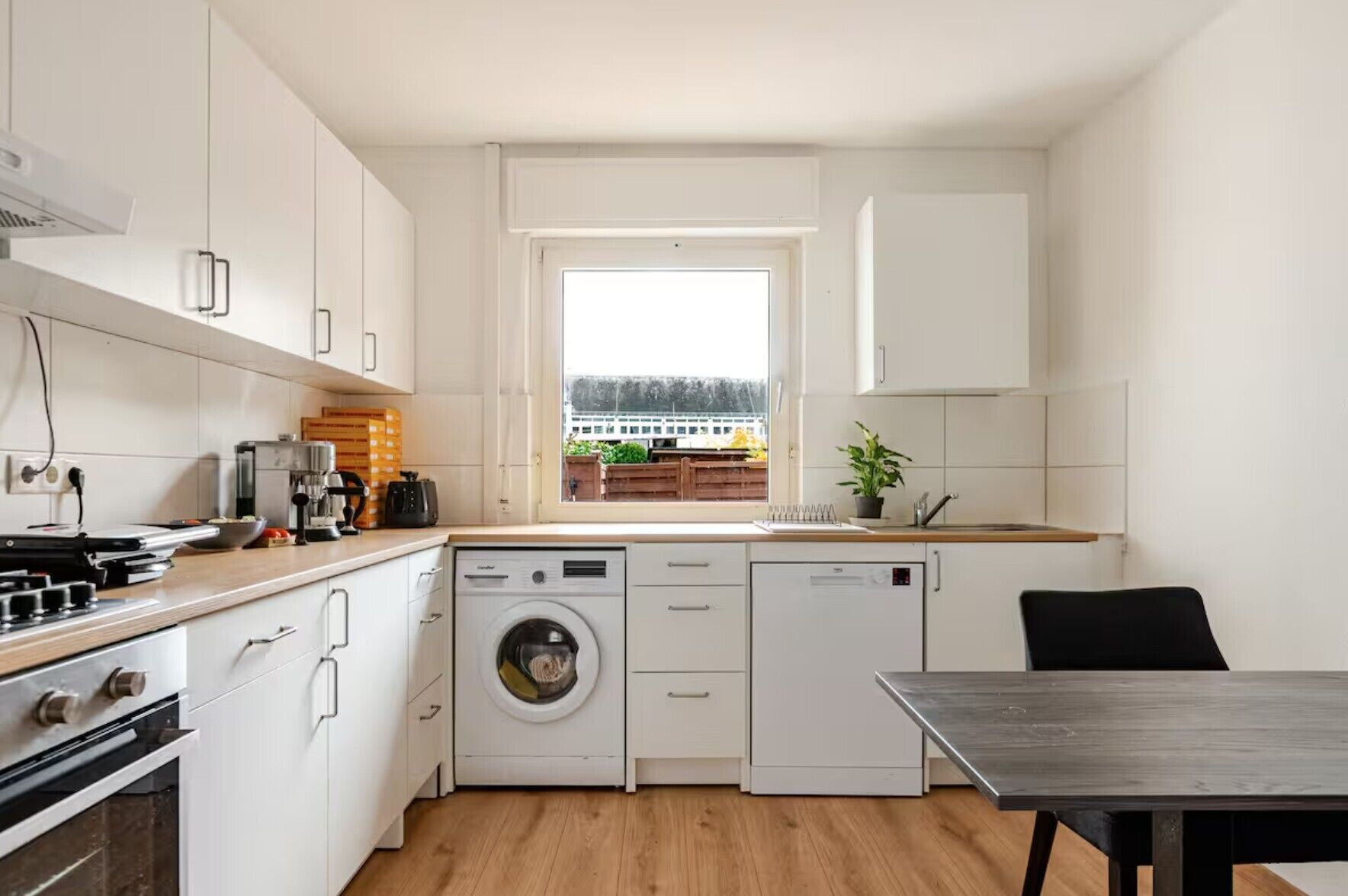 Four, plaque de cuisson, lave-vaisselle