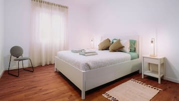 2 bedrooms, iron/ironing board, travel crib, free WiFi