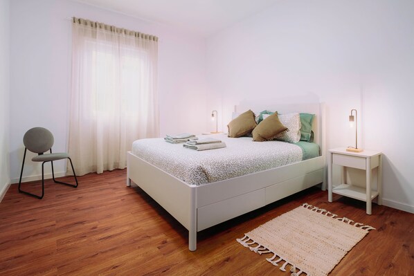 2 Schlafzimmer, Bügeleisen/Bügelbrett, Reisekinderbett, kostenloses WLAN