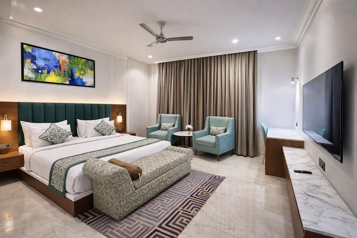 Egyptian cotton sheets, premium bedding, desk, laptop workspace