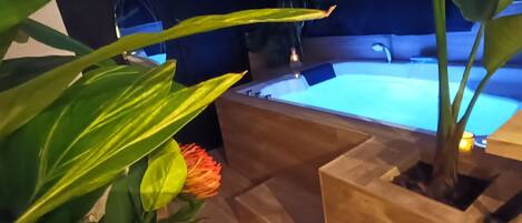 Bain à remous intérieur