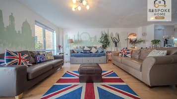 Smart TV, books, stereo