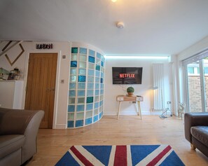 Lobby - Open-plan | 4 Groups | Sleeps 10 | Central London (London)