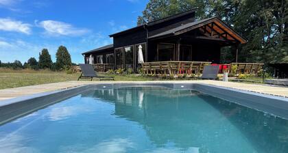 House with Sauna, Hot Tub and Heated Swimming Pool