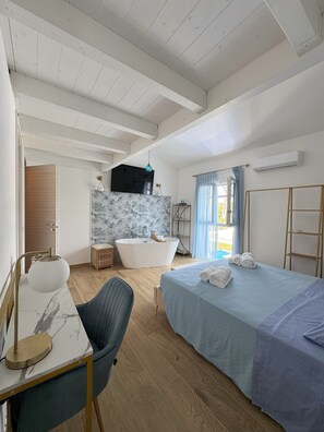 Room - Villa Rose Sardegna 200m from the beach, private pool, 5 bedrooms and garden (Sardegna)