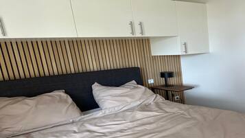 House | 4 bedrooms, bed sheets