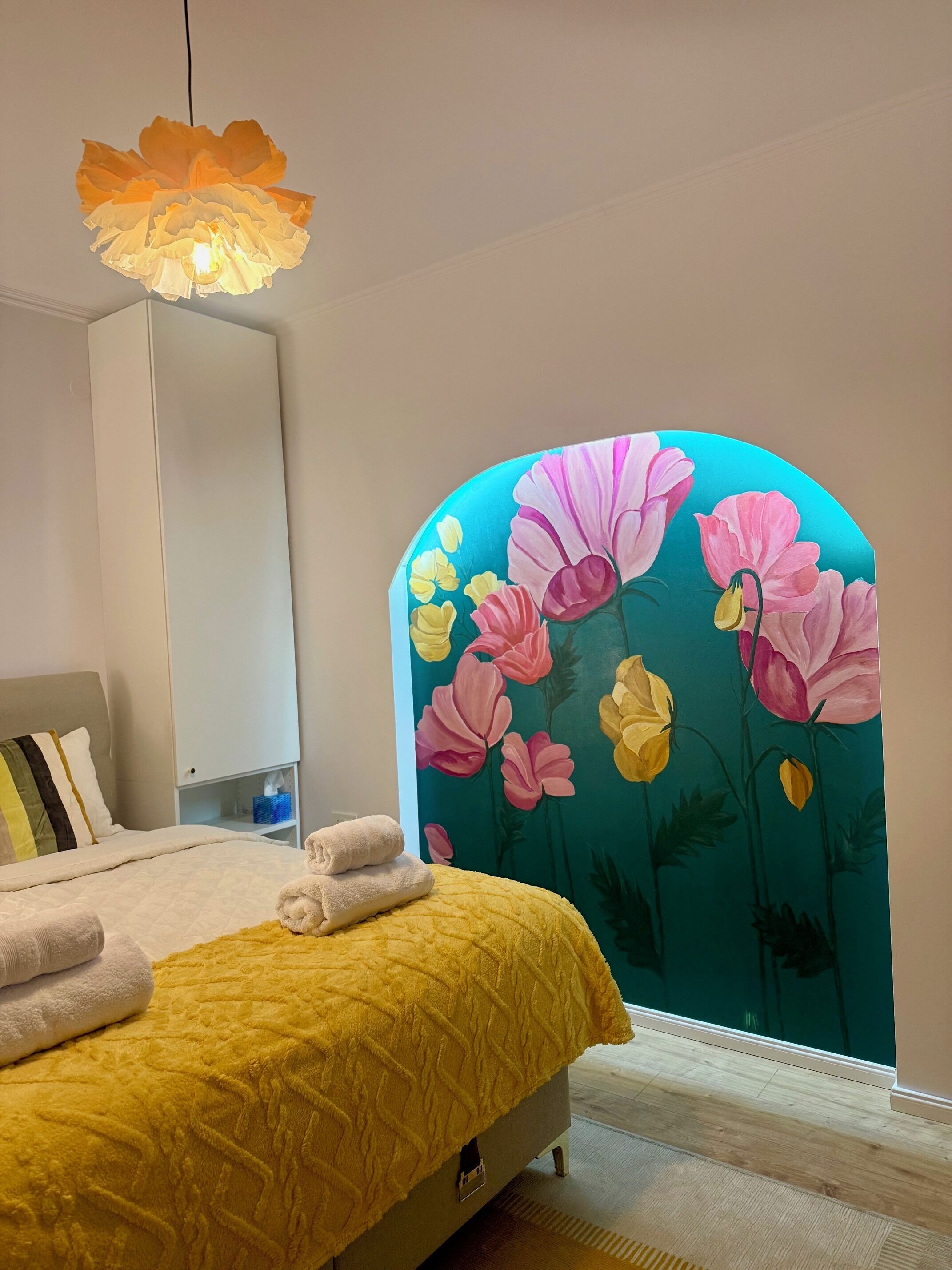 2 slaapkamers, een bureau, een strijkplank/strijkijzer, gratis wifi