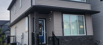 Northside Dream Home – Comfortable, Family-Friendly Stay in Edmonton