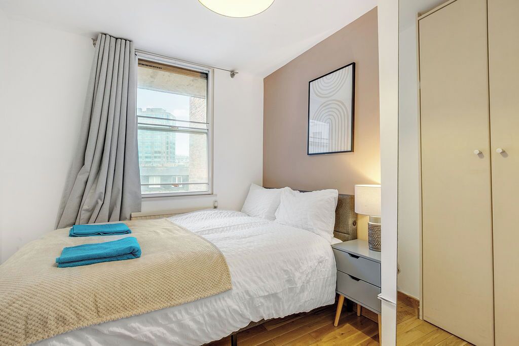 2 bedrooms, desk, iron/ironing board, free WiFi