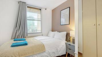 2 bedrooms, desk, iron/ironing board, free WiFi