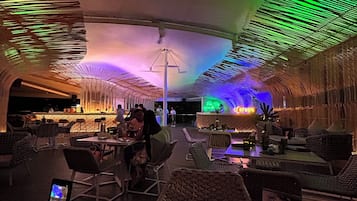 Bar (en la propiedad)