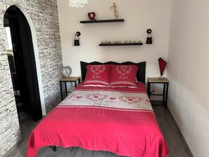 Iron/ironing board, WiFi, bed sheets - Bed & Breakfast (Saint-Claude)