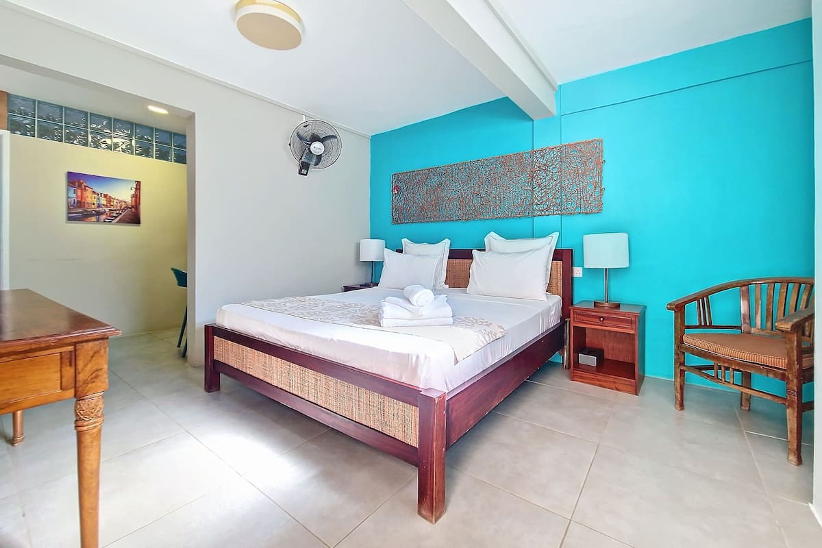 Apartament | Caixa forta a l'habitació, cortines opaques i wifi gratuïta