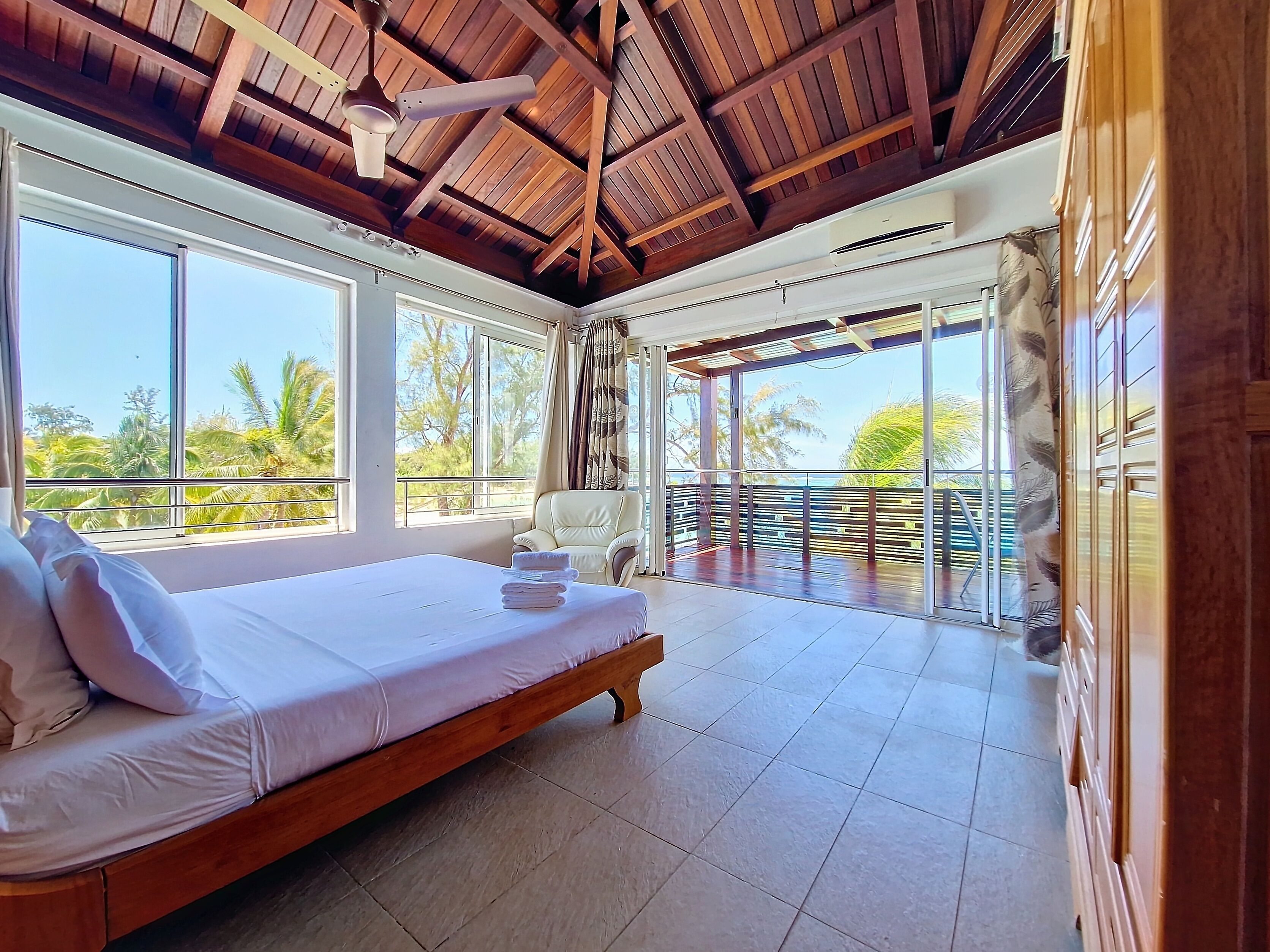 Appartement Deluxe, balcon, vue mer | Équipements de la chambre