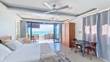 In-room safe, blackout curtains, free WiFi