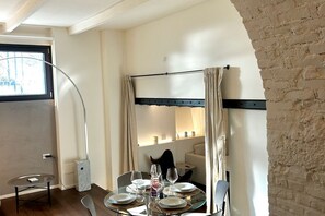 Dining - Elegant designer loft for luxury living - M1 to the Dome (Milano)