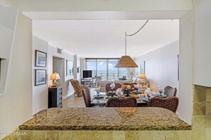 Dining - Direct ocean front 2-bedroom condo in Ponce Inlet (Port Orange)