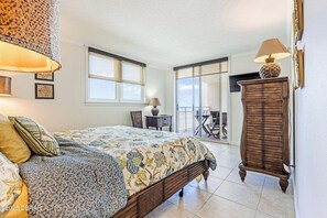 2 bedrooms, iron/ironing board, free WiFi, bed sheets - Direct ocean front 2-bedroom condo in Ponce Inlet (Port Orange)