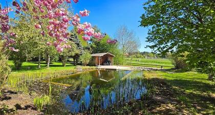 Idyllic country house for 12 people & kids/babies