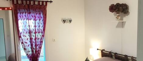 Strykejern/-brett, wi-fi og sengetøy