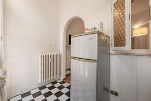 Frigorifero, microonde, tostapane