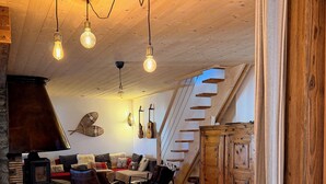 Dining - Spacious 10-person chalet (150 m², 4 bedrooms) at the foot of the slopes. (Vars)
