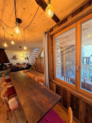 Interior - Spacious 10-person chalet (150 m², 4 bedrooms) at the foot of the slopes. (Vars)