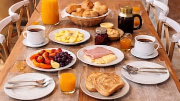 Daily cooked-to-order breakfast for a fee