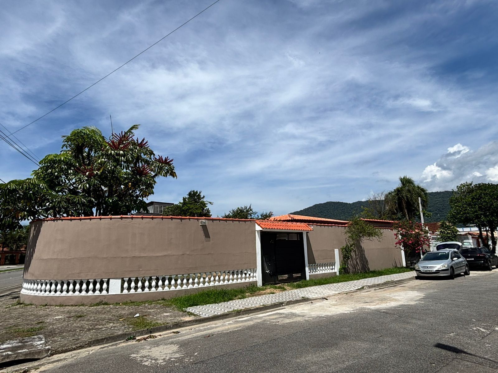 Fachada da propriedade