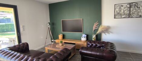 Smart TV, books