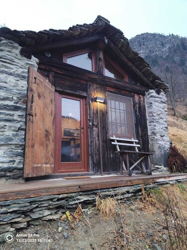 De Schoff, tiny walser cabin with breathtaking views