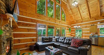 Ursa Manor Log Cabin Near Ober Gatlinburg - GSMNP