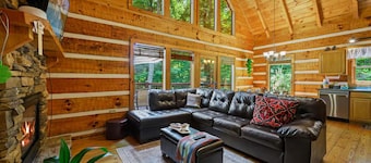Ursa Manor Log Cabin Near Ober Gatlinburg - GSMNP