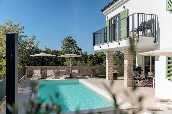 Private pool and terrace