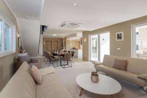 TV, stereo - Villa Mileni - Relaxing villa with private pool (Farini)