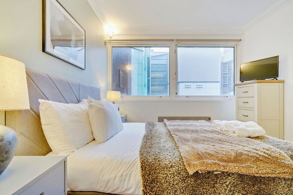 1 室のベッドルーム、WiFi (無料)、ベッドシーツ