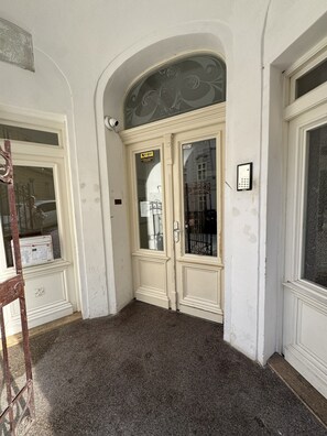 Exterior detail - Apartment D&D • Near Wenceslas Square (Praha 1)