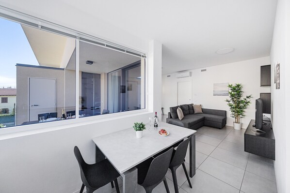 Interior - Katya Resort A3/9 with pool (Desenzano del Garda)