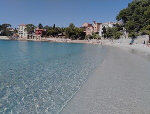 Beach - T2 beach 100m,air conditioning,wifi,parking,beach 5 mts away (Bandol)