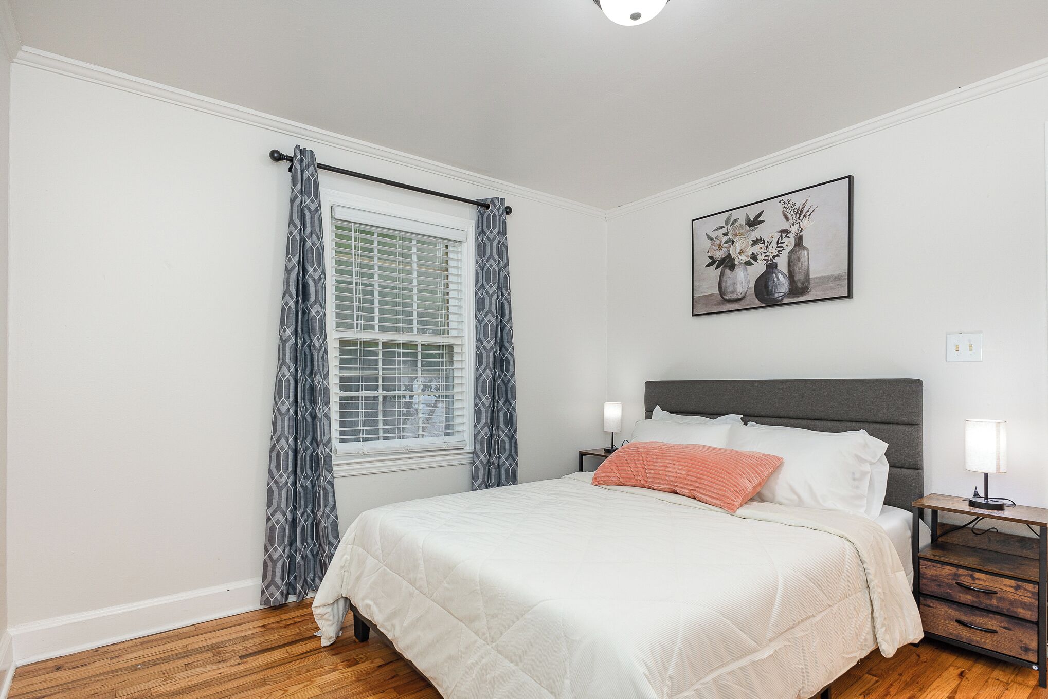 2 chambres, bureau, fer et planche à repasser, Wi-Fi gratuit