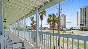 Property grounds - Fun-N-Sun!  NEW Owner! (Gulf Shores)