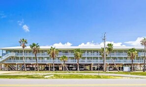Exterior - Fun-N-Sun!  NEW Owner! (Gulf Shores)