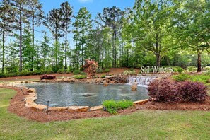 Property grounds - Lakefront Stillwaters Villa w/Deck & Private Dock (Dadeville)