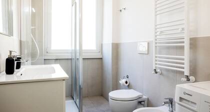 Dimora Aniene - Two Bedroom Apartment, Sleeps 4