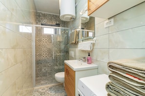 Familjelägenhet - balkong - havsutsikt | Badrum