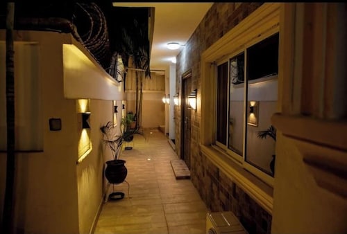 May Gold Hotel and Apartment